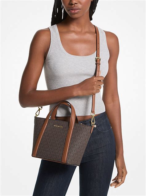 michael kors pratt small